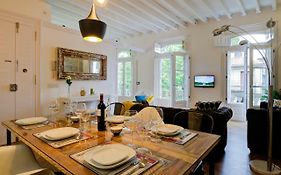 Verdura Suites Archsense Apartments